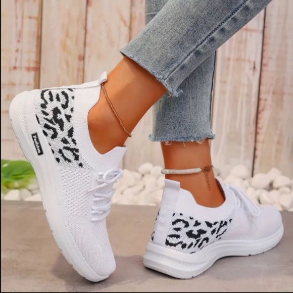 White Leopard Print Sneakers | Women’s Size 6.5 - Picture 2 of 10